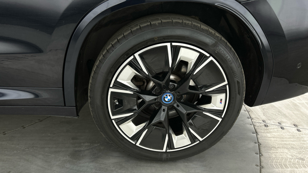 BMW iX3 80Kwh M Sport Pro White #27
