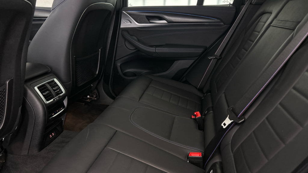 BMW iX3 80Kwh M Sport Pro White #23