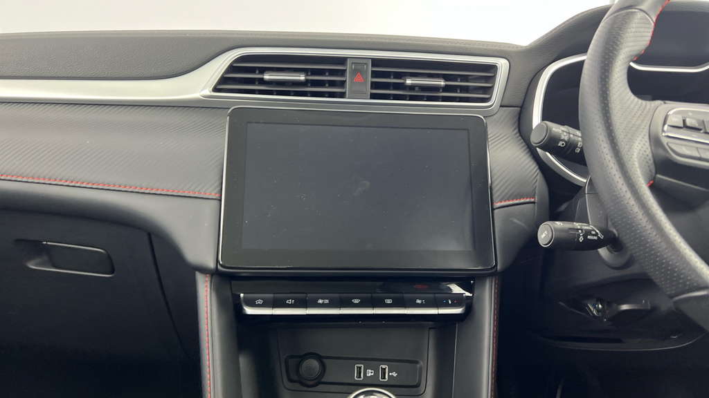 MG ZS 1.0T Gdi Exclusive Dct Red #16