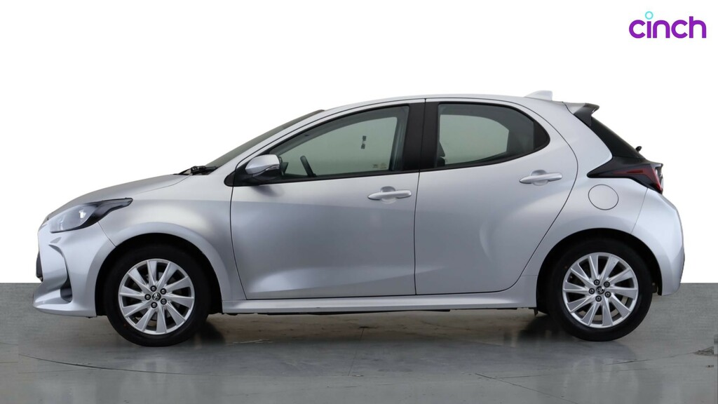 Toyota Yaris Hatchback Black #6