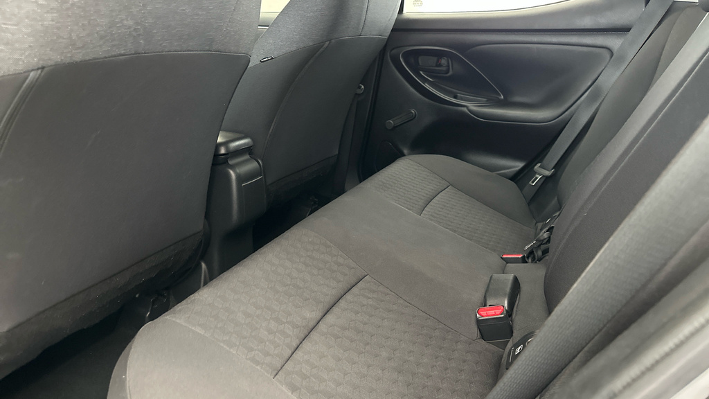 Toyota Yaris Hatchback Black #18