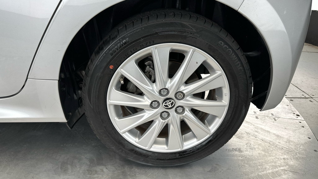 Toyota Yaris Hatchback Black #22