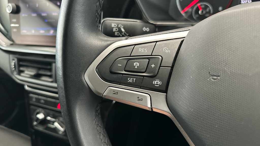Volkswagen T-Cross Active White #17