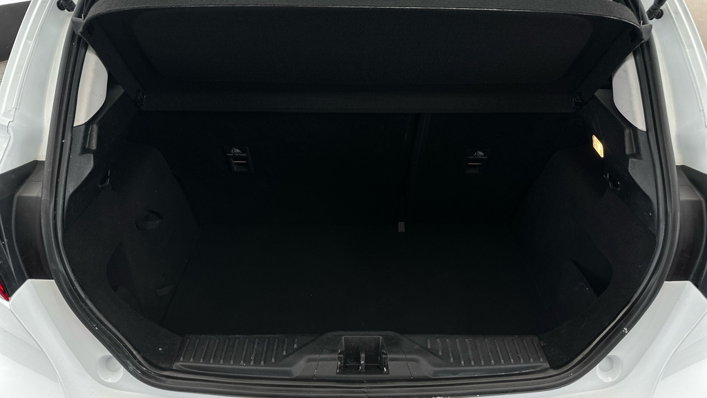 Ford Fiesta 1.1 Ti White #20