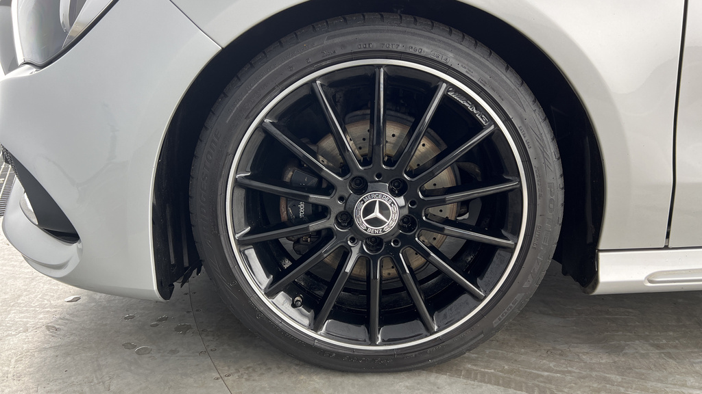 Mercedes-Benz CLA Class Cla 200D Amg Line White #29