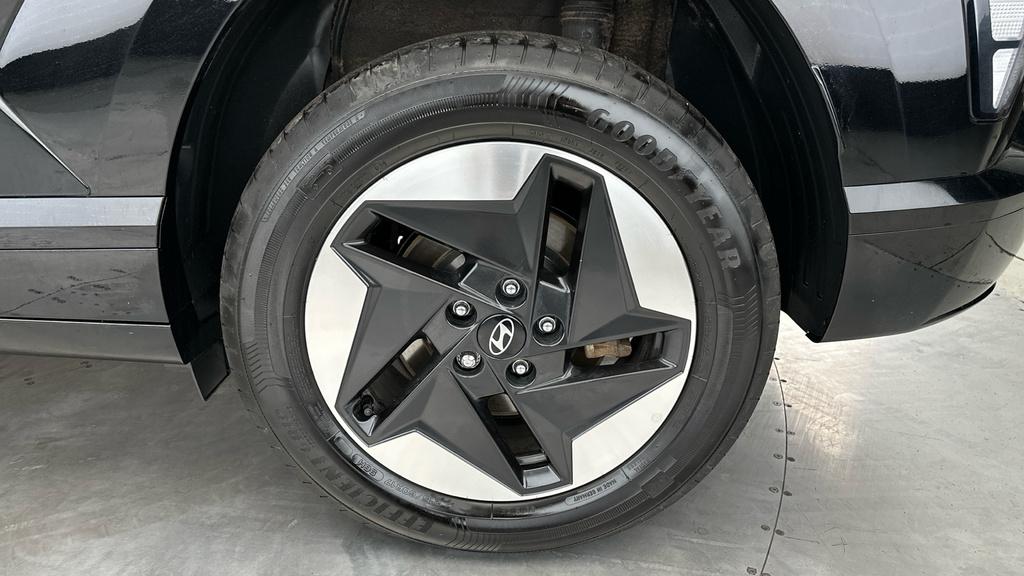 Hyundai Kona Advance Grey #25