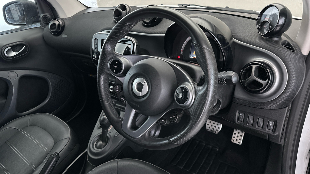 Smart Fortwo Coupe 1.0 Passion 71 Bhp White #11