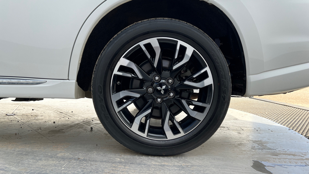 Mitsubishi Outlander Outlander 4H Phev Cvt Brown #18