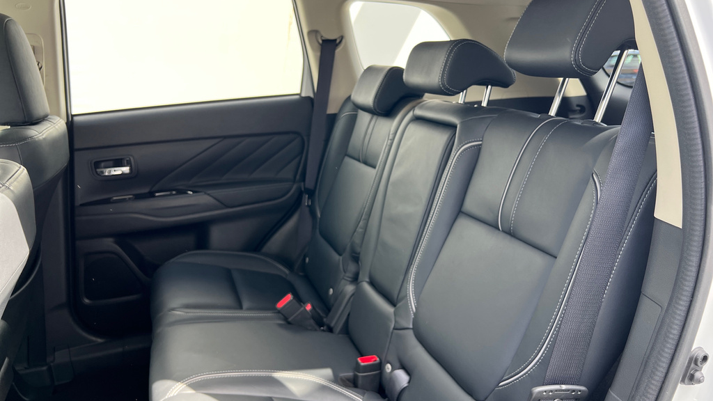 Mitsubishi Outlander Outlander 4H Phev Cvt Brown #14