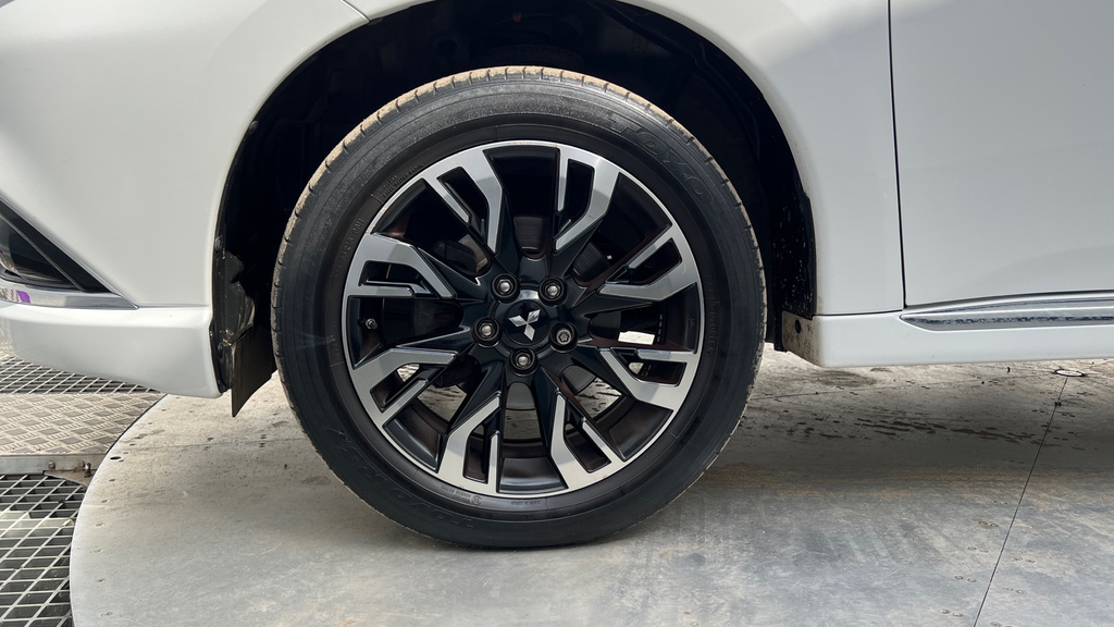 Mitsubishi Outlander Outlander 4H Phev Cvt Brown #17