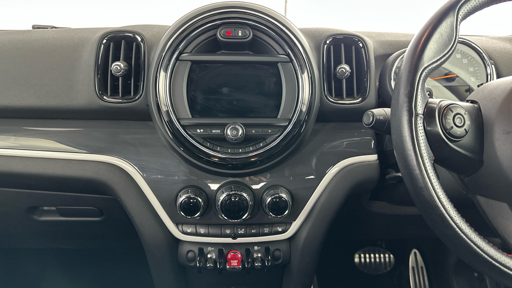 Mini Countryman 1.5 Cooper All4 Green #25
