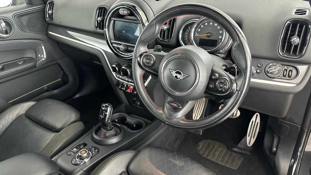 Mini Countryman 1.5 Cooper All4 Green #9