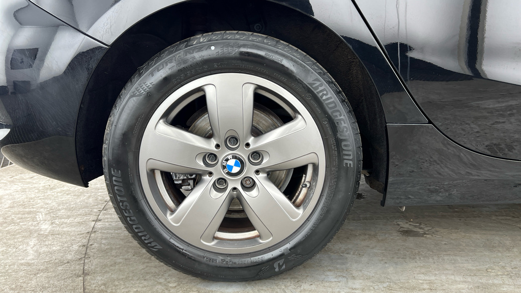 BMW 1 Series 116D Se Lcp Dct White #31