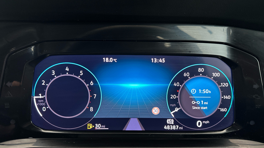 Volkswagen Golf 1.5L Life Blue #19