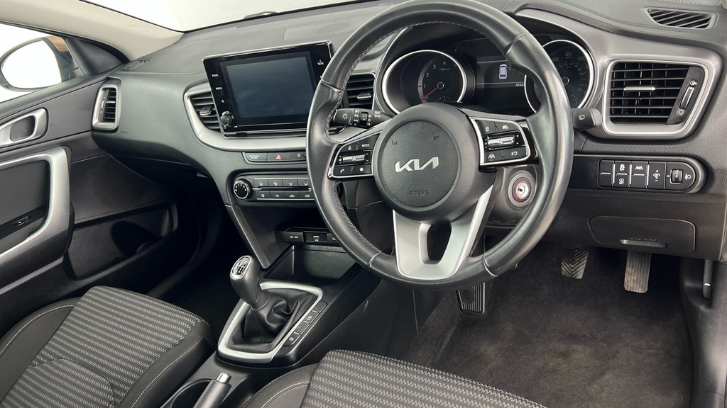 Kia Ceed Ceed Hat 1.5 T-gdi 158 Gt-line Isg Red #9