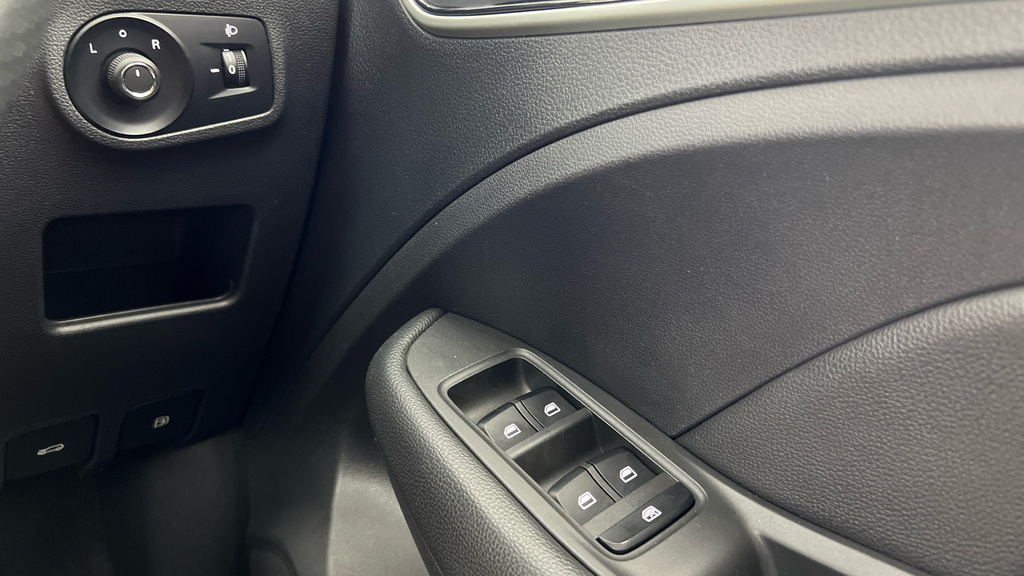 MG ZS 1.5 Vti-tech Excite Euro 6 Ss Silver #10