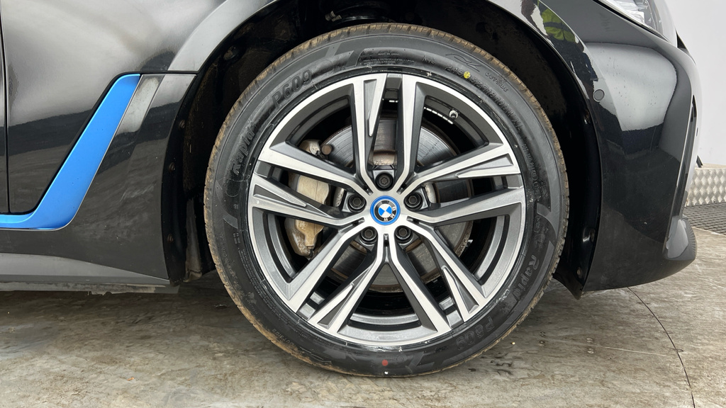 BMW i4 I4 Edrive40 M Sport Blue #32