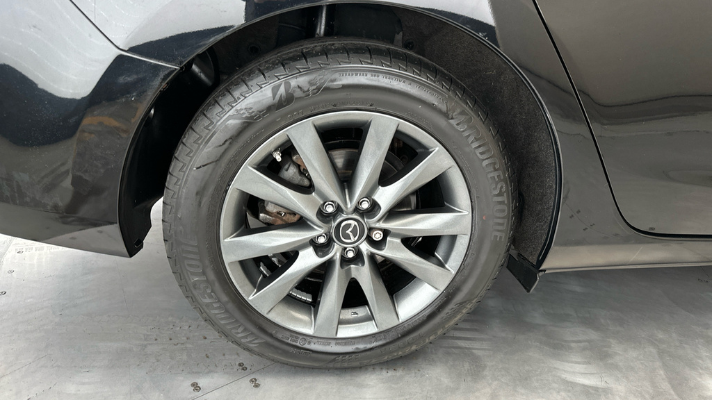 Mazda 6 Mazda 2.0 Sport Nav Estate Silver #23