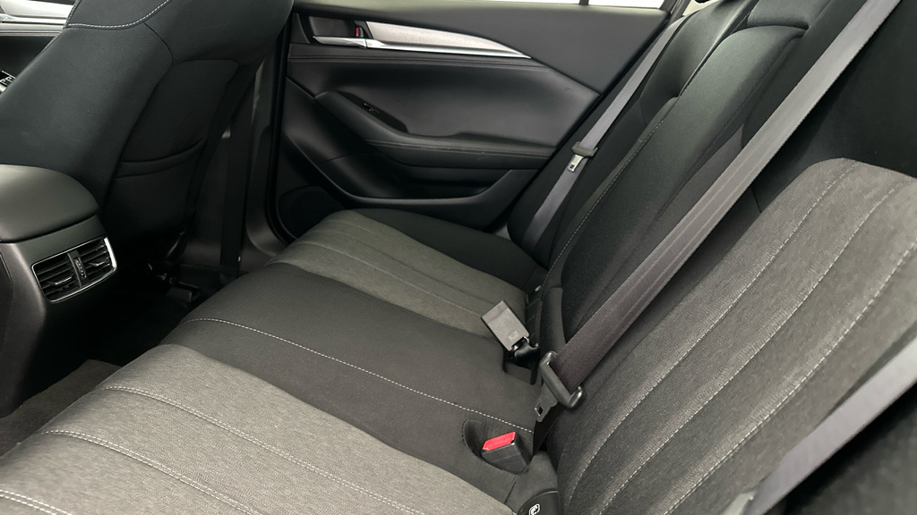 Mazda 6 Mazda 2.0 Sport Nav Estate Silver #18