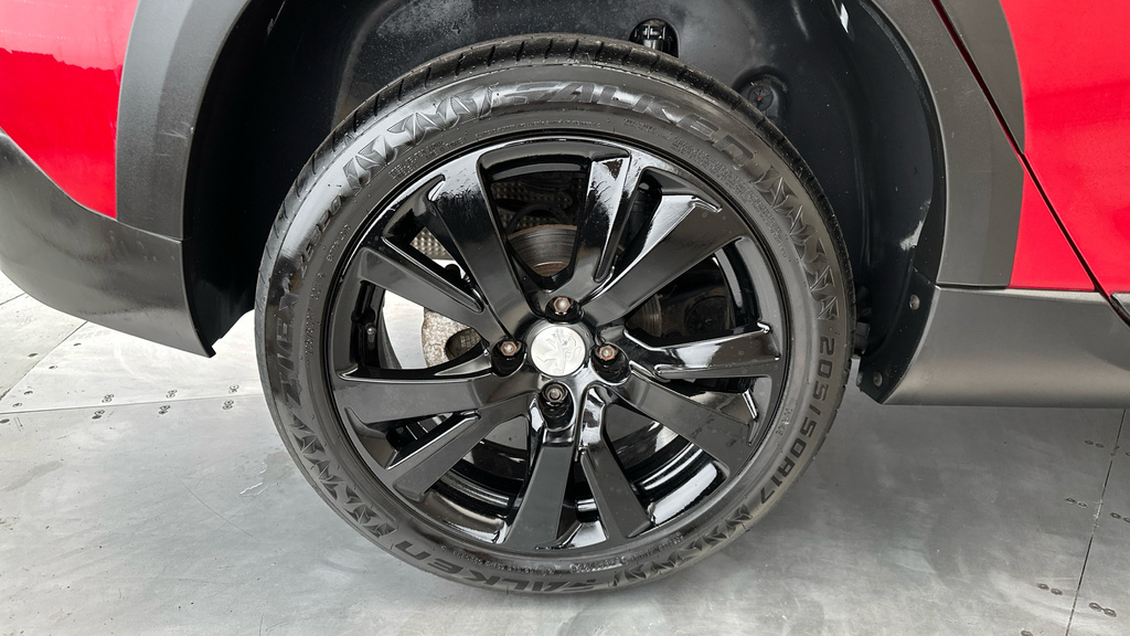 Peugeot 2008  White #24