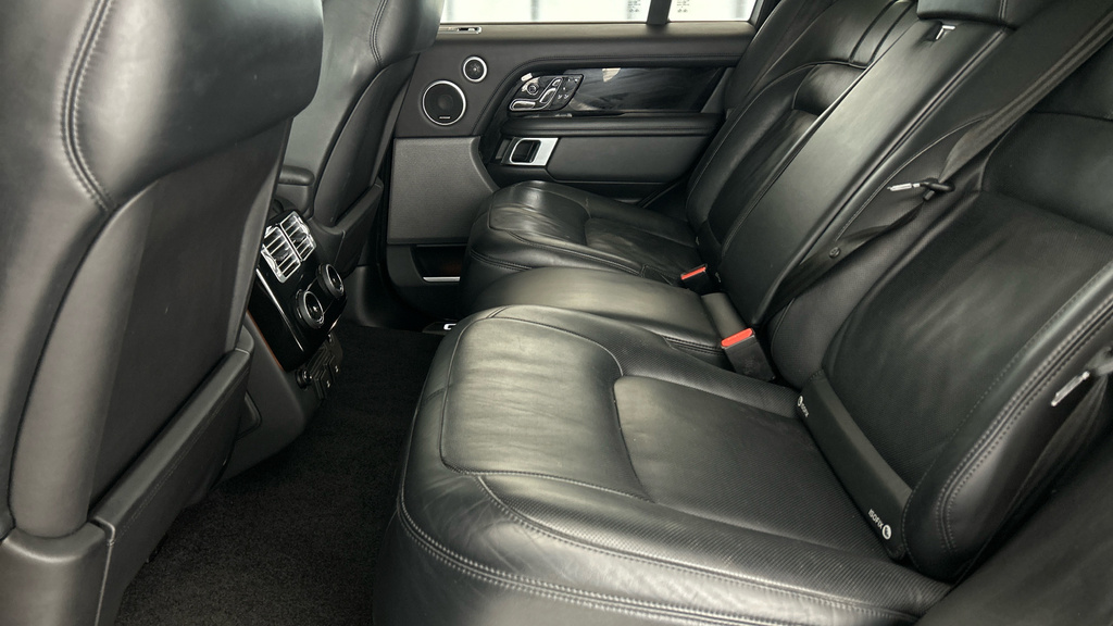 Land Rover Range Rover 2.0 D150 S 2019 Grey #26