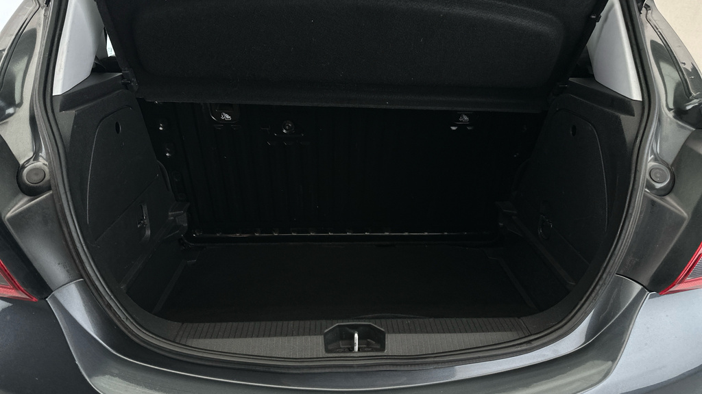 Vauxhall Corsa 1.4I Ecoflex Energy Ac White #18