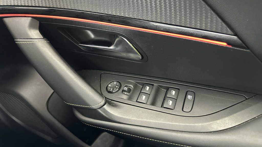 Peugeot 2008 Puretech Ss Gt Red #11