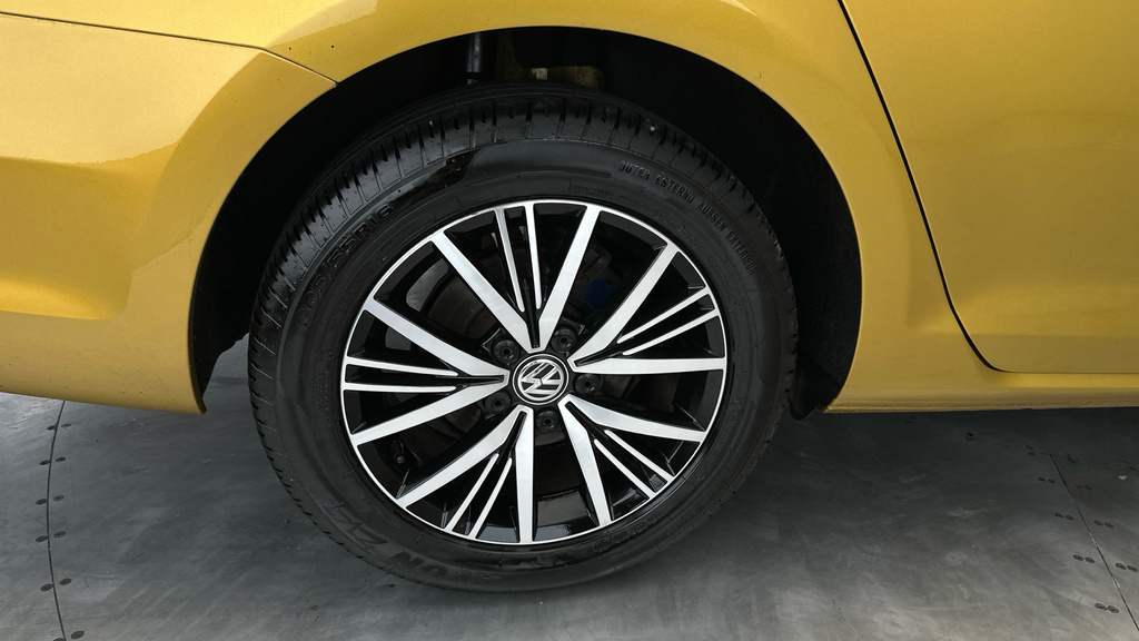 Volkswagen Golf 2.0 Tsi 310 R 4Motion White #24