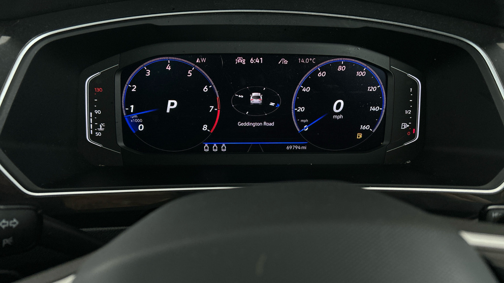 Volkswagen Tiguan Active Grey #20