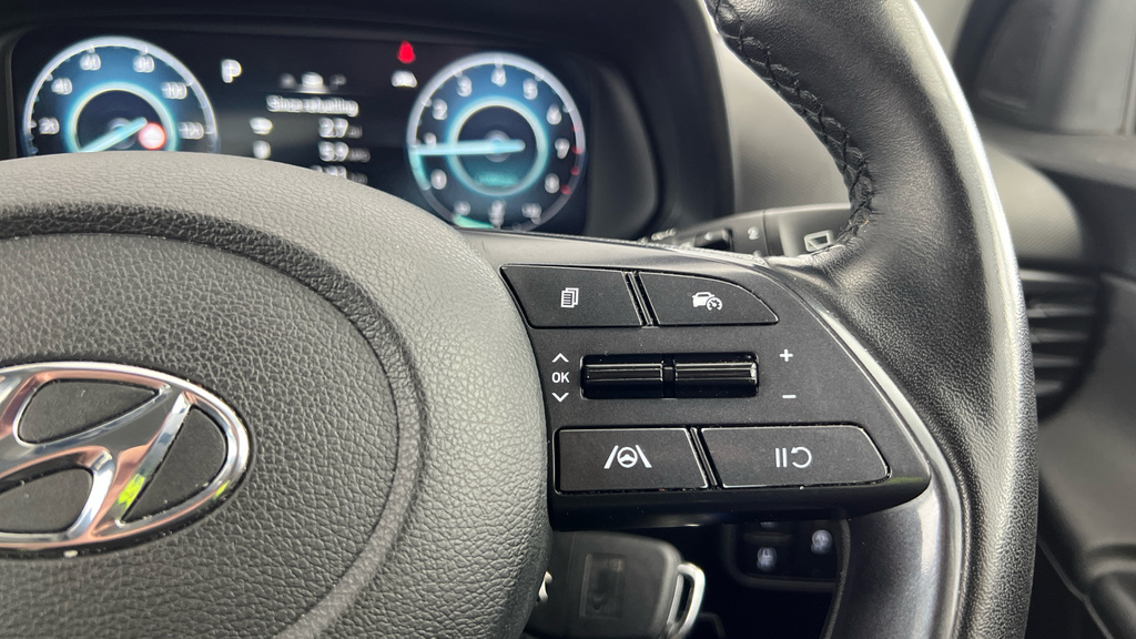 Hyundai Bayon Premium Brown #14