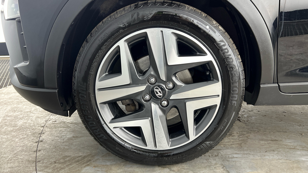 Hyundai Bayon Premium Brown #23