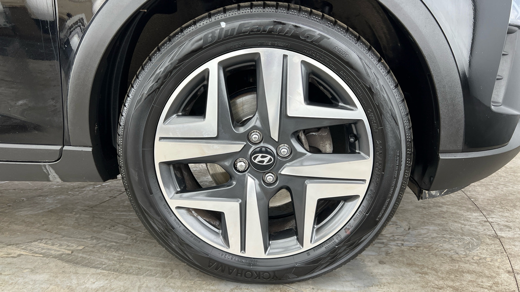Hyundai Bayon Premium Brown #26