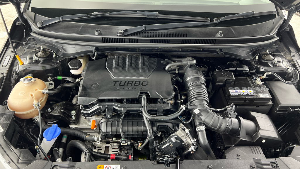 Hyundai Bayon Premium Brown #22