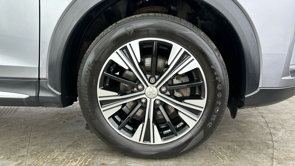Mitsubishi Eclipse Cross Suv 1.5T 4 Cvt 4Wd Euro 6 Ss 201868 Silver #31