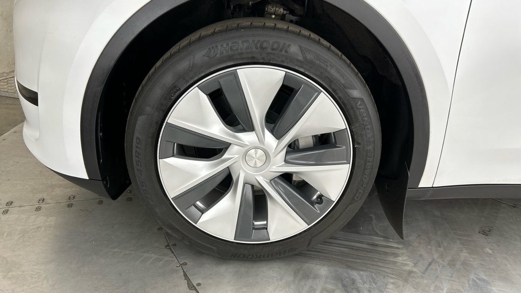 Tesla Model Y Suv Rwd 346 Ps Grey #25
