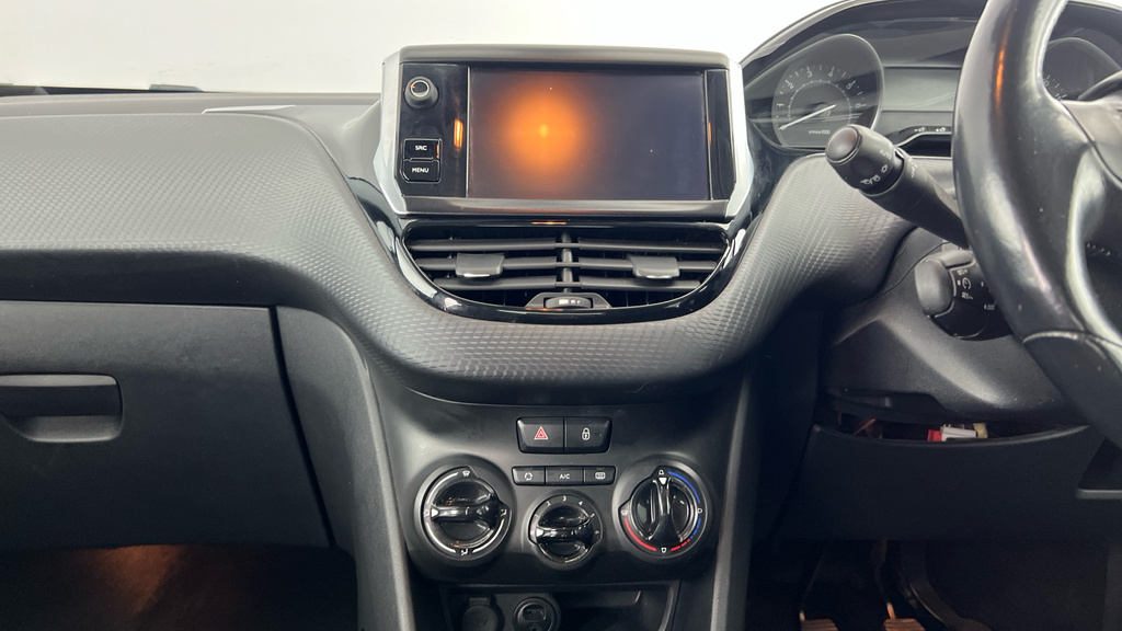 Peugeot 208 Puretech Gt Line Hatchback Grey #16