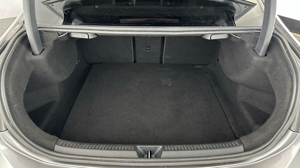 Mercedes-Benz A Class A 180 Amg Line Executive White #26