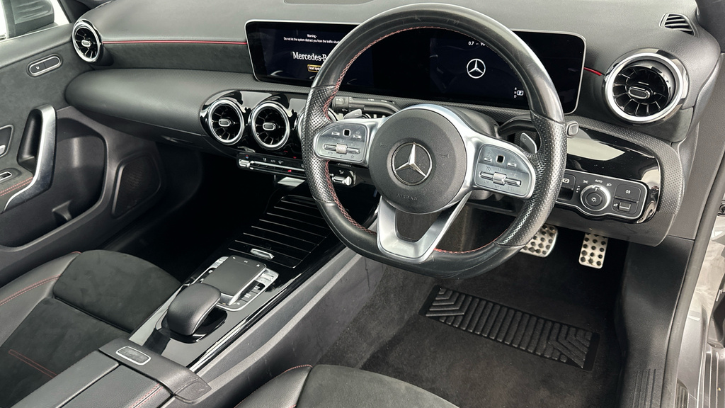 Mercedes-Benz A Class A 180 Amg Line Executive White #9