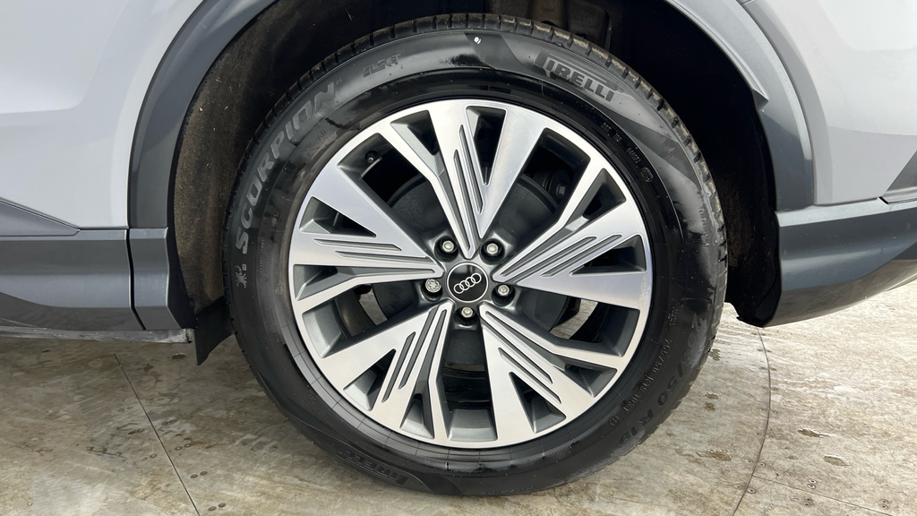 Audi Q4 E Tron 40 S Line Suv 82Kwh 204 Ps Black #30
