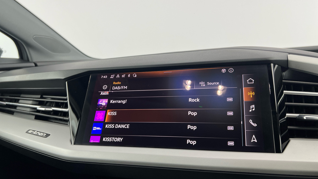 Audi Q4 E Tron 40 S Line Suv 82Kwh 204 Ps Black #21