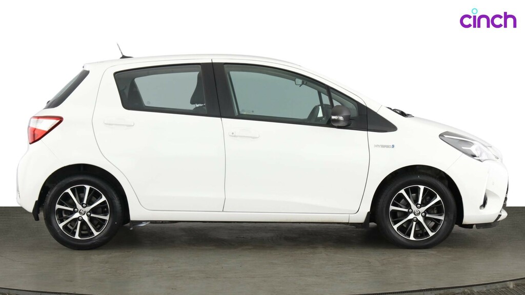 Toyota Yaris Icon Tech Grey #2
