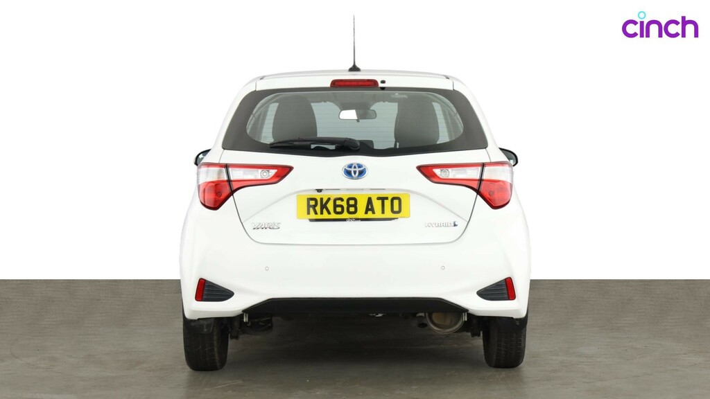 Toyota Yaris Icon Tech Grey #4