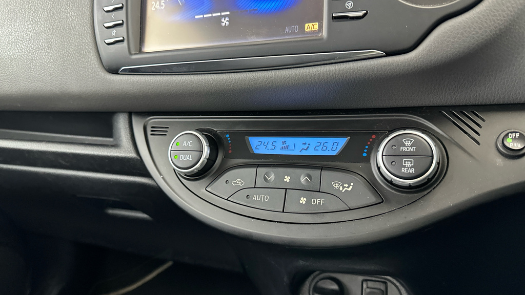 Toyota Yaris Icon Tech Grey #18