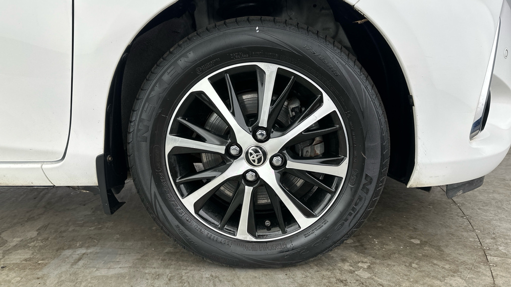 Toyota Yaris Icon Tech Grey #25