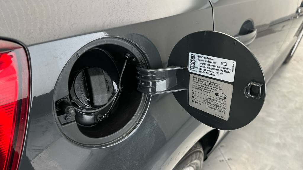 Volkswagen Polo Hatchback Match Grey #26