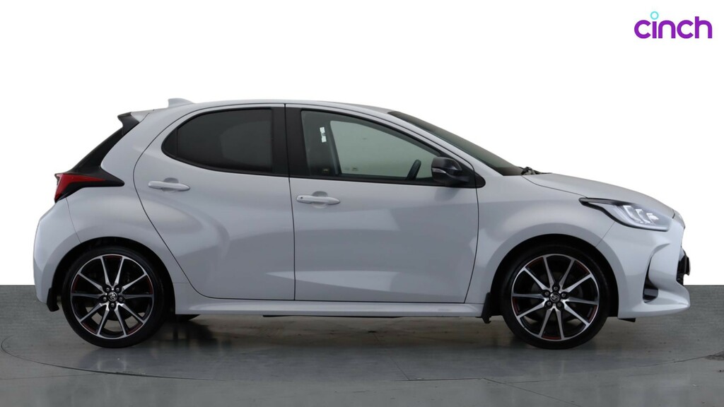 Toyota Yaris Hatchback White #2