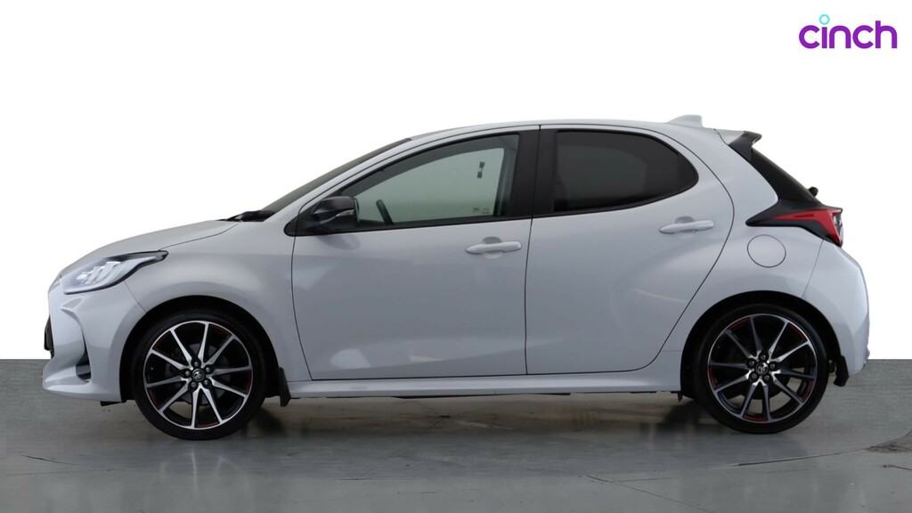 Toyota Yaris Hatchback White #6