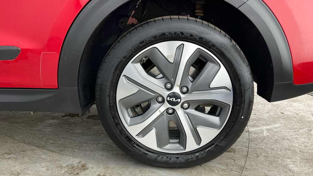 Kia e-Niro 64Kwh 2 Suv 201 Bhp Red #28