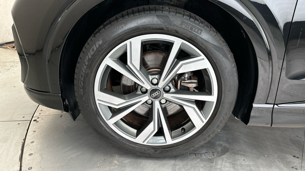 Audi Q4 E Tron 35 S Line Suv 55Kwh 170 Ps Grey #23