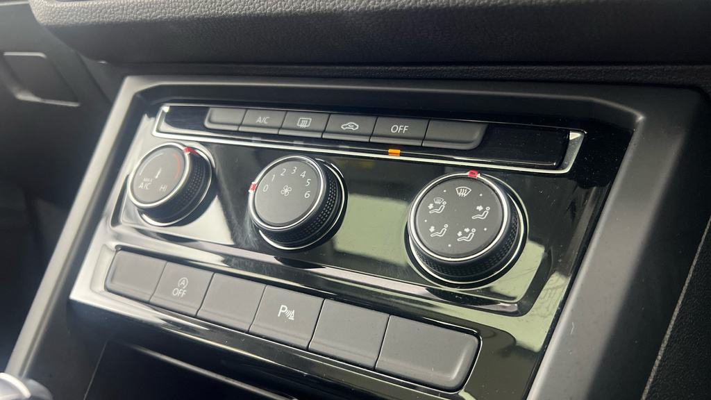 Volkswagen Touran Sel Blue #16